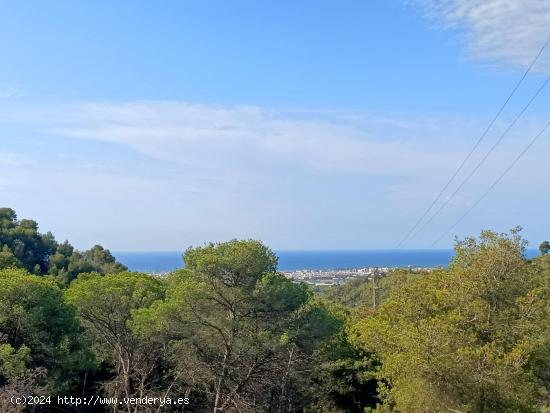  ¡Terreno con vistas al mar y soleado en Les Califòrnies! - BARCELONA 