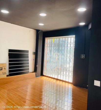  LOCAL 38m en MERIDIANA ESQUINERO 695€ - BARCELONA 