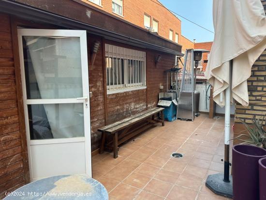 Amplio piso con terraza, barbacoa, jacuzzi  al lazo del mercadillo de Alfaz - ALICANTE