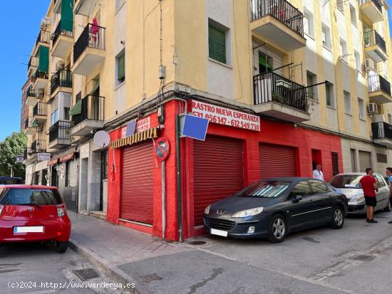 LOCAL ESQUINA JUNTO A COLEGIO - GRANADA