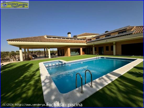 Chalet en Santomera - Espacio, elegancia y confort - MURCIA