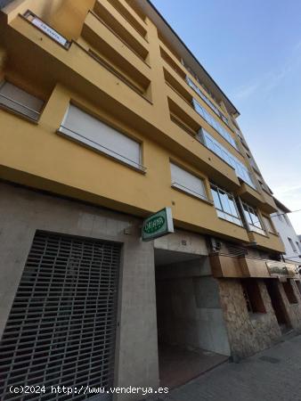 Piso en Villablino con terraza, trastero y parking incluido - LEON