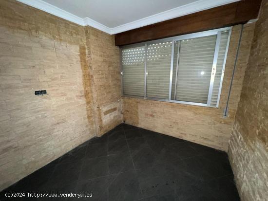 Piso en Villablino con terraza, trastero y parking incluido - LEON