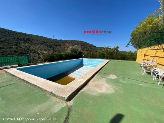 FANTÁSTICA PARCELA CON VIVIENDA, PISCINA Y OLIVOS - CORDOBA