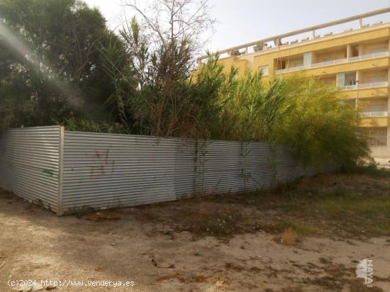 TERRENO TIPO SOLAR EN ALMORADÍ - ALICANTE