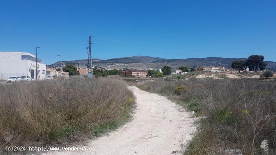 TERRENO URBANIZABLE EN IBI - ALICANTE