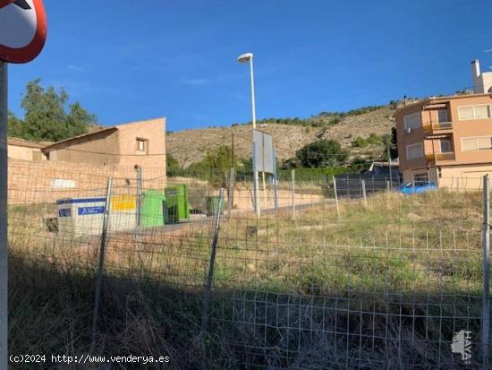 TERRENO TIPO SOLAR EN ONIL - ALICANTE