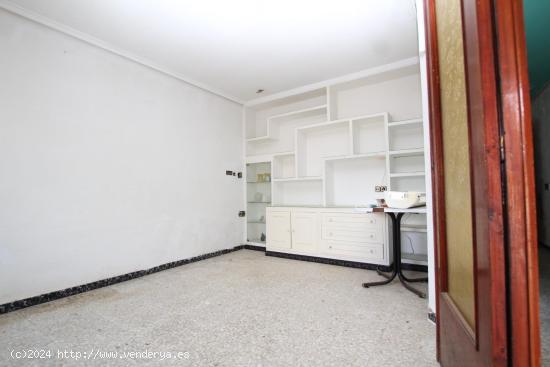 VENTA DE CASA CON LOCAL EN PINSORO - ZARAGOZA