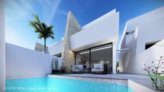 ESTUPENDA VILLA ADOSADA DE NUEVA CONSTRUCCION EN SANTIAGO DE LA RIBERA - MURCIA