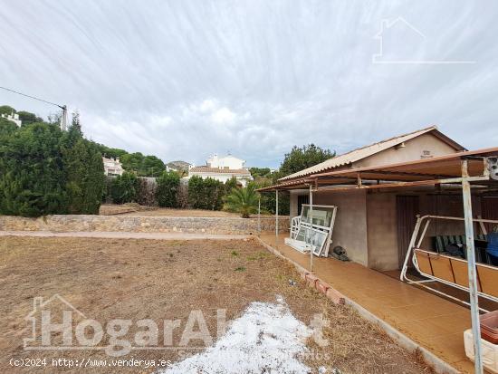 CHALET SEMINUEVO CON GARAJE, TERRAZA Y BARBACOA CERCA DE LA PLAYA - CASTELLON