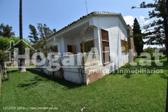 Precioso chalet con VISTAS AL MAR, GARAJE, JARDÍN y amplia parcela - VALENCIA