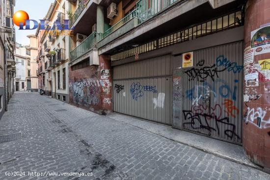  PLAZAS DE GARAJE JUNTO A RECOGIDAS - GRANADA 