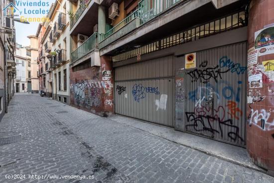 PLAZAS DE GARAJE JUNTO A RECOGIDAS - GRANADA