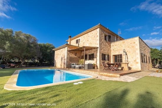 Chalet rústico cerca de Ses Salines - BALEARES