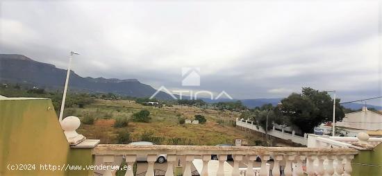  Adosado con vistas abiertas a la montaña situado en Marchuquera - VALENCIA 