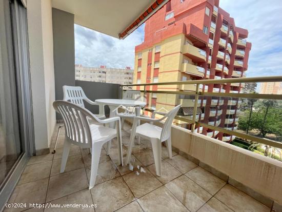 Apartamento con vistas al mar situado en 2ª línea playa Gandia, - VALENCIA