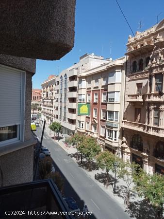 SE VENDE  MAGNIFICA PROPIEDAD EN PLENO CENTRO DE LA CIUDAD - ALBACETE