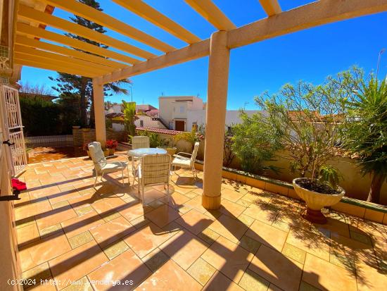 Chalet en venta en 1ª Linea de Puerto de Mazarrón - MURCIA