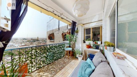  PISO DE 139 m. EN OLLERIAS CON TERRAZA Y ASCENSOR - CORDOBA 