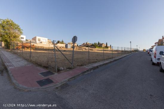 Bonito solar en venta - GRANADA