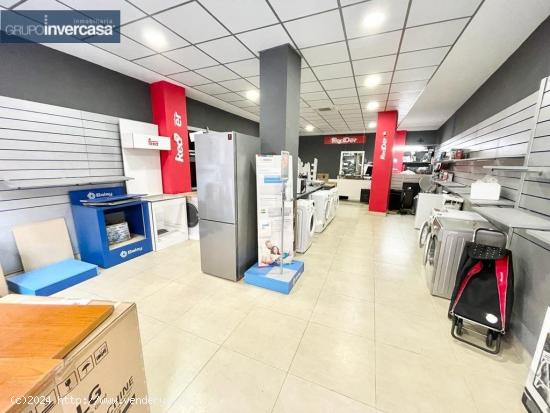 Local comercial de 130m2 en zona Primero de Mayo de Quart de Poblet. - VALENCIA