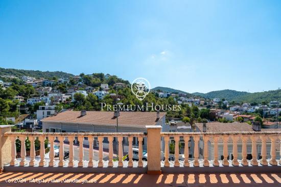 Casa con vistas despejadas en venta en Quintmar - BARCELONA