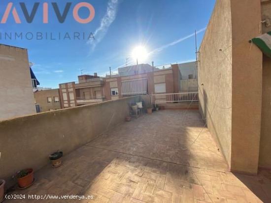 AMPLIA VIVIENDA EN LA ZONA DE ENTRADA A AGUILAS CON GARAJE DE MAS DE 100M - MURCIA