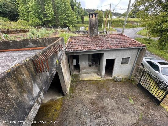 CASA sin adosar, espacios aire libre, a 5 minutos de OURENSE. - ORENSE