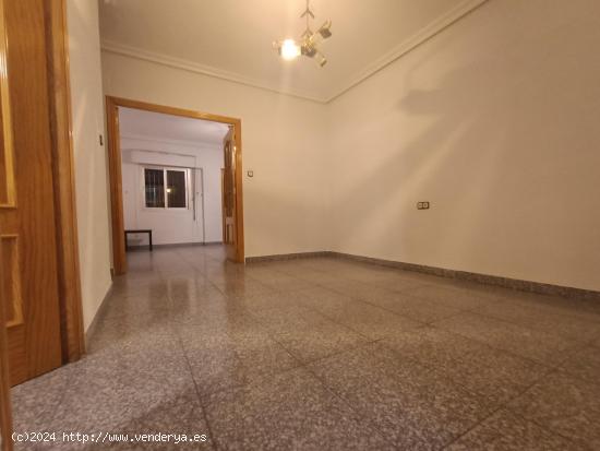 SE VENDE PISO EN PLANTA BAJA EN MOLINA DE SEGURA - MURCIA