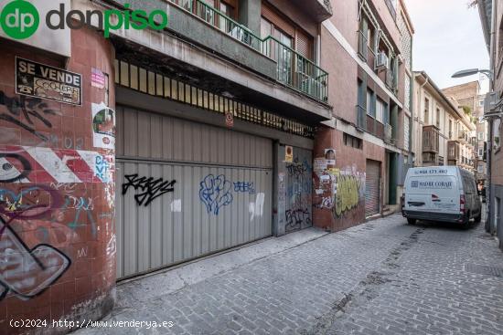 PLAZAS DE GARAJE JUNTO A RECOGIDAS - GRANADA