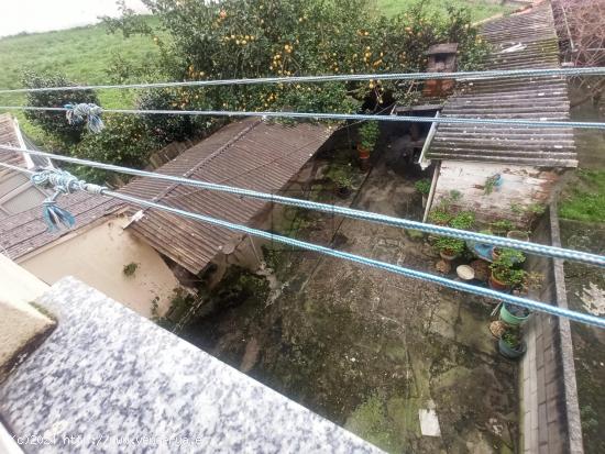 Adosado con párking y patio en Xoane Ferrol - A CORUÑA