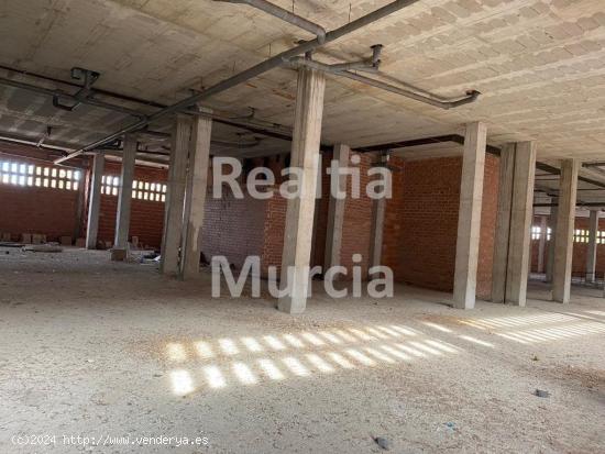 LOCAL COMERCIAL EN VENTA Y ALQUILER CON  OPCIÓN A COMPRA  EN MOLINA DE SEGURA - MURCIA