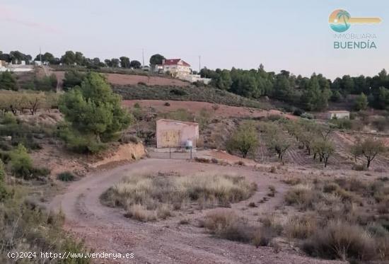 TERRENO CON CASITA EN CONSTRUCCION, EN LOS MOLEJONES DE TOTANA - MURCIA