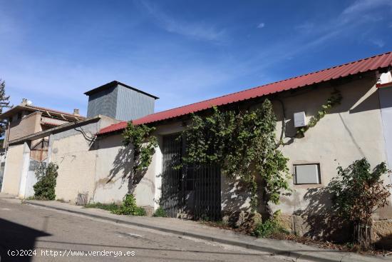 NAVE EN VENTA EN ALCAÑIZ. Ref NA11062023 - TERUEL