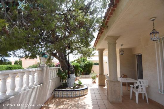 Chalet en venta en Bolnuevo - MURCIA