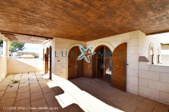 Chalet en venta en Los Puertos-Isla Plana - MURCIA