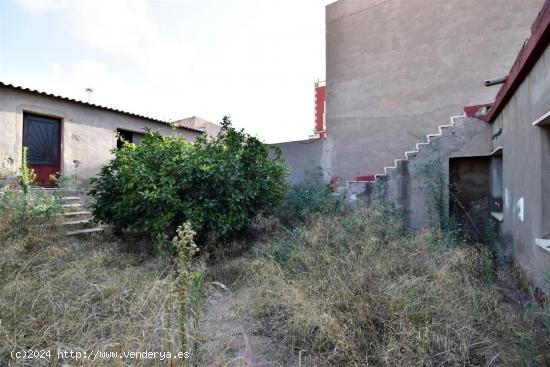 CASA PARA REFORMAR CON PARCELA - MURCIA