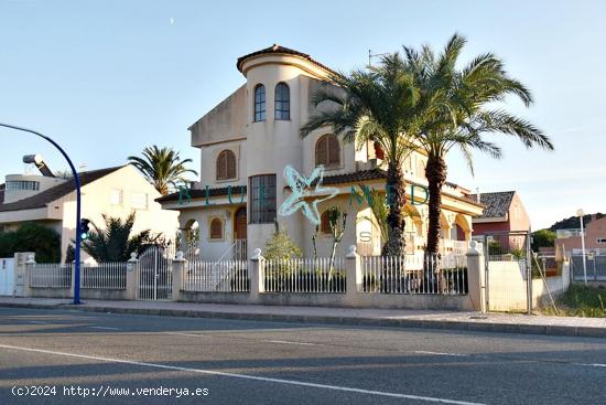 Chalet en venta en Playa Grande-Castellar - MURCIA