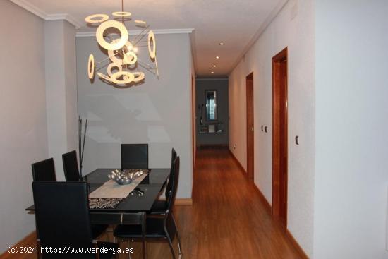 APARTAMENTO CON GALERIA - ALICANTE