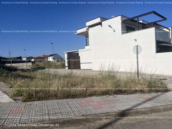 SE VENDE Parcela urbana para chalet junto a la Iglesia de Las Canteras en Ciudad Rodrigo - Ciudad Ro