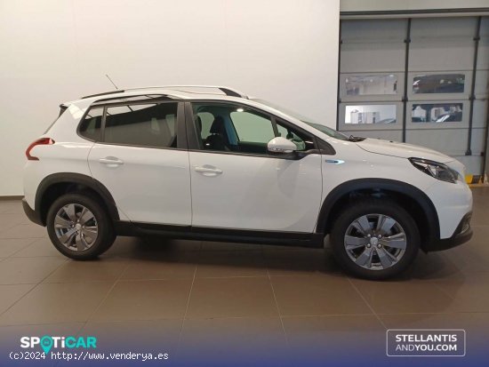 Peugeot 2008   1.2 PureTech 60KW (82CV) Signature - Zaragoza