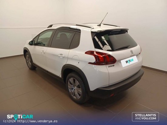 Peugeot 2008   1.2 PureTech 60KW (82CV) Signature - Zaragoza