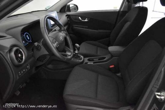 Hyundai Kona 1.0 TGDI Maxx 4x2 de 2023 con 15.684 Km por 19.500 EUR. en Granada