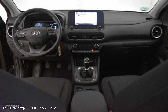 Hyundai Kona 1.0 TGDI Maxx 4x2 de 2023 con 15.684 Km por 19.500 EUR. en Granada