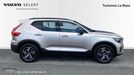 Volvo XC40 XC40 Plus, B3 mild hybrid, Gasolina, Dark de 2023 con 28.038 Km por 36.900 EUR. en Sevill