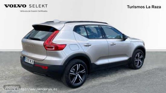 Volvo XC40 XC40 Plus, B3 mild hybrid, Gasolina, Dark de 2023 con 28.038 Km por 36.900 EUR. en Sevill