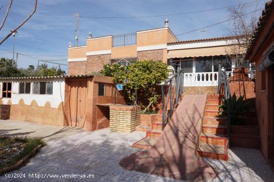 CHALET EN PEÑA DE LAS AGUILAS - ALICANTE