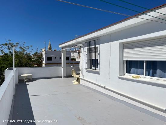  Piso y ático en Avenida de Regla - CADIZ 