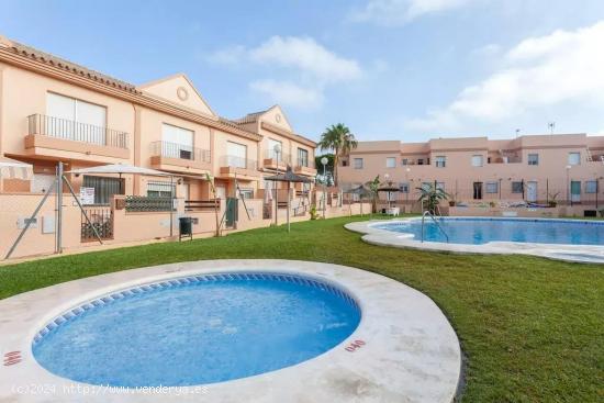  Apartamento de 2 dormitorios, playa La Barrosa - CADIZ 