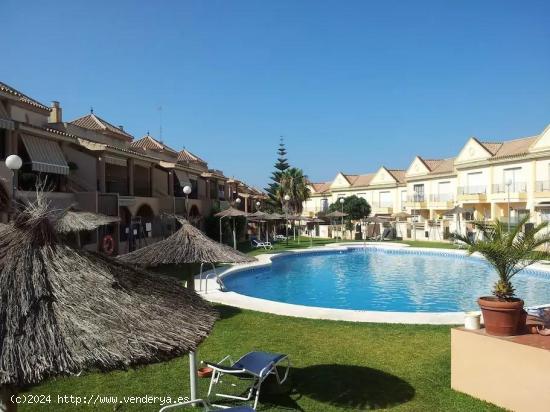 Apartamento de 2 dormitorios, playa La Barrosa - CADIZ